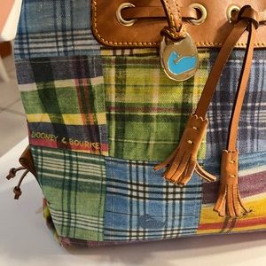 Light weight Dooney and Bourke Madrid print hand bag. EUC